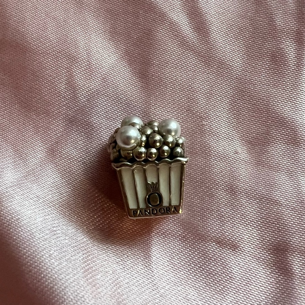 PANDORA - DELICIOUS POPCORN CHARM